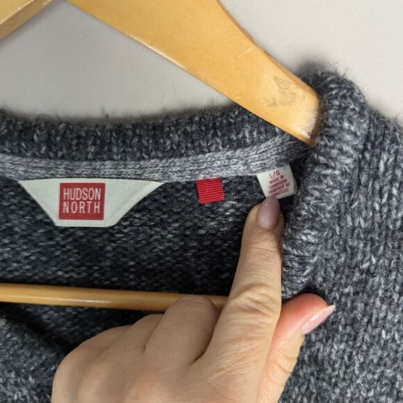 Hudson North Chunky knit v neck sweater grey size large - Picture 3 of 9